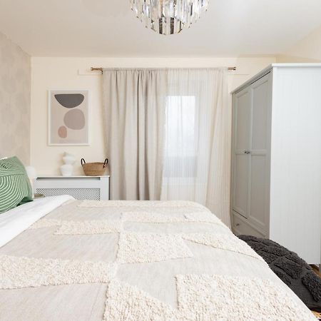 Luxury Apartment, Birmingham-Parking 外观 照片