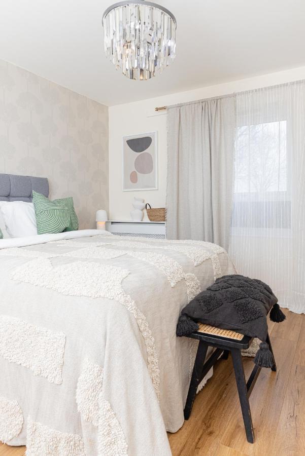 Luxury Apartment, Birmingham-Parking 外观 照片