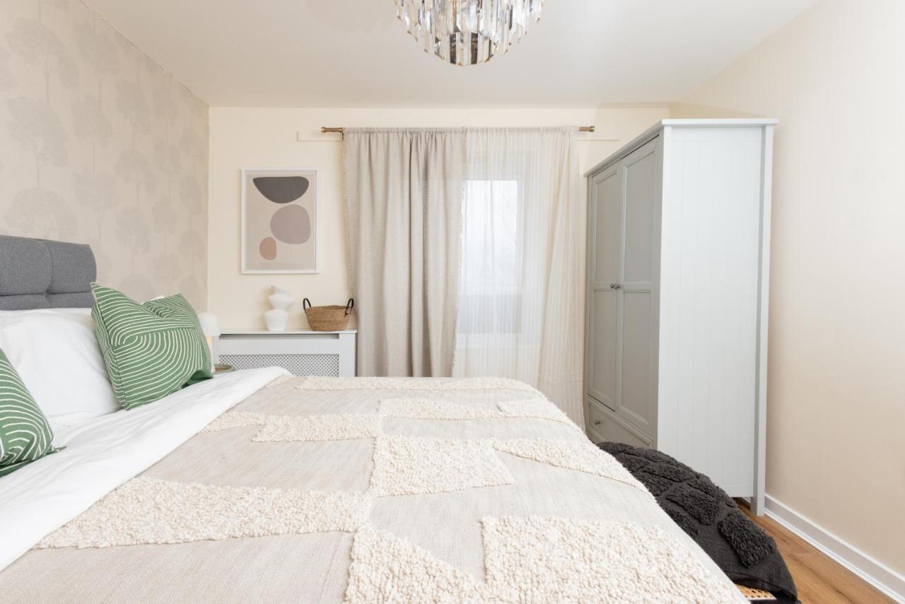 Luxury Apartment, Birmingham-Parking 外观 照片